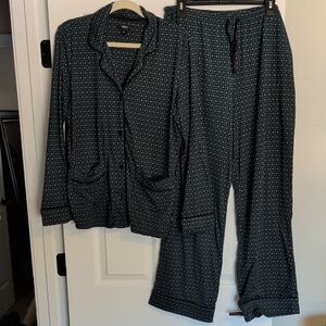 Simply Vera Vera Wang Black and White Geometric Pajama Set